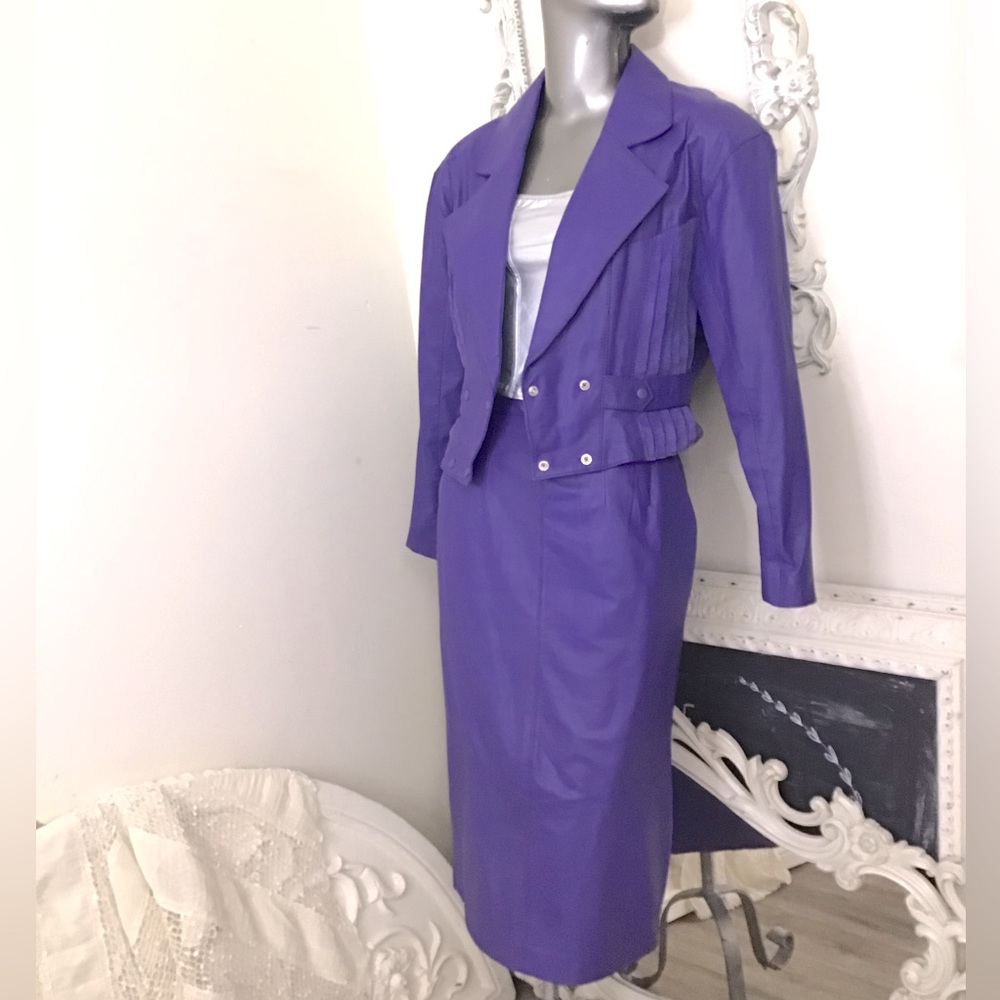 VINTAGE Chia Purple Leather Jacket - Picture 9 of 16
